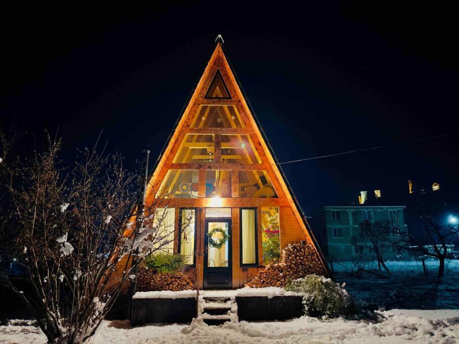 A-Frame Mestia Buitenkant foto