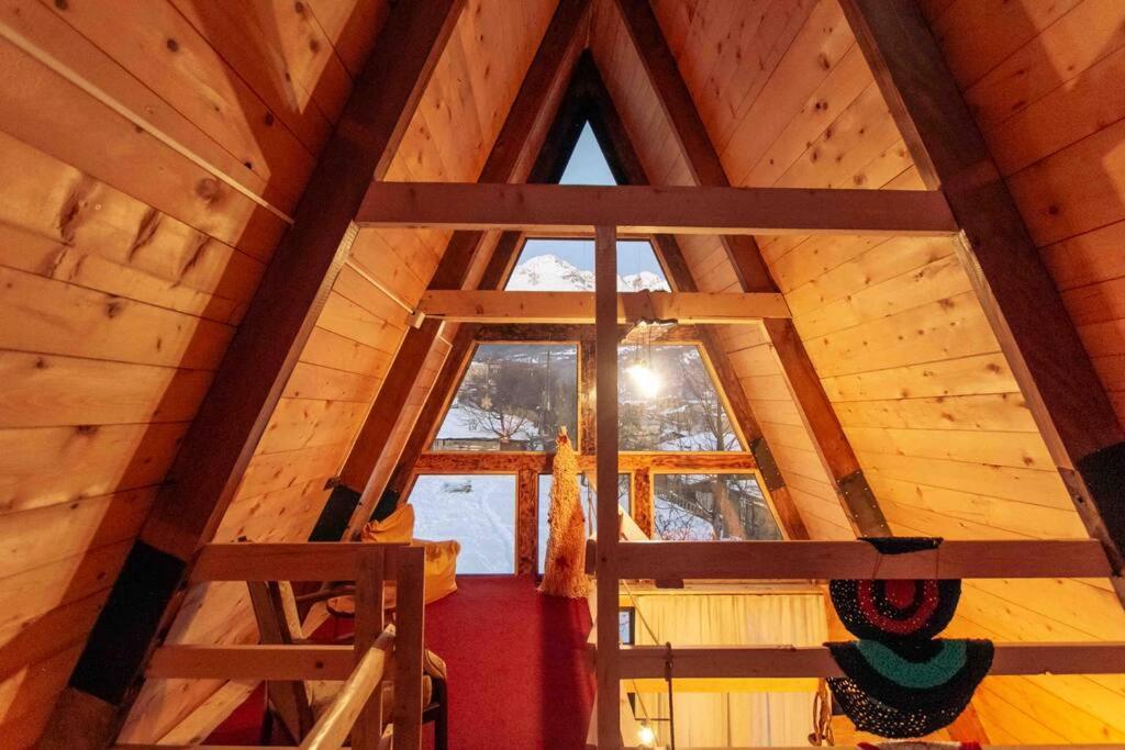 A-Frame Mestia Buitenkant foto