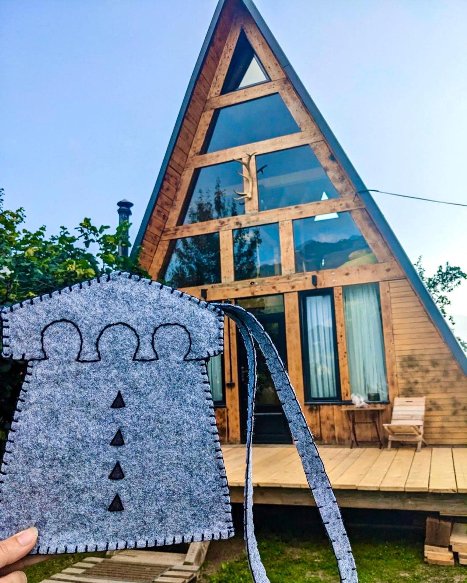 A-Frame Mestia Buitenkant foto